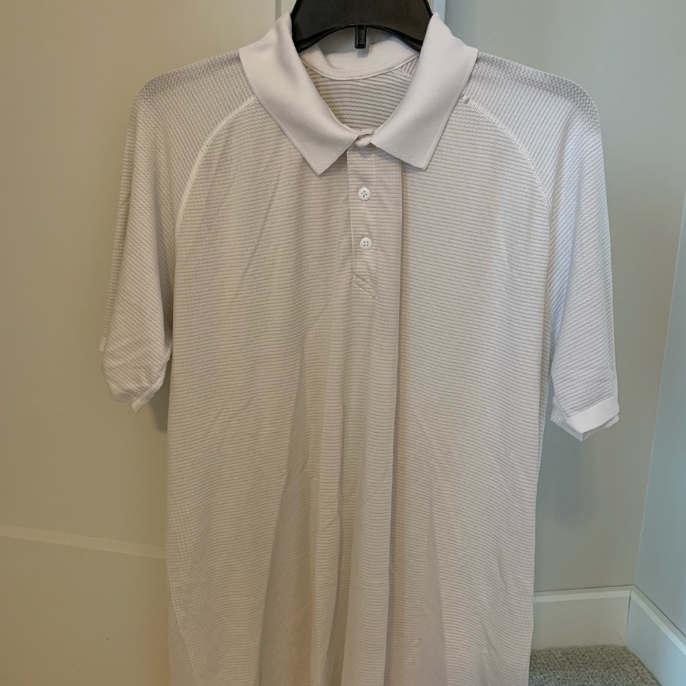 EUC lululemon men’s golf tee